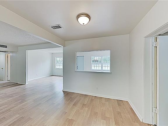 2nd image of 3410 Sutton Dr
