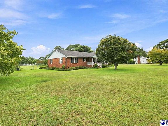 3rd image of 1141 Whites Cir