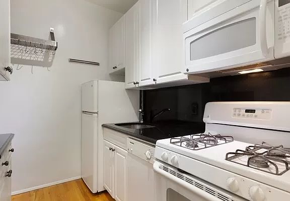 2nd image of 345 E 61st St APT 1A
