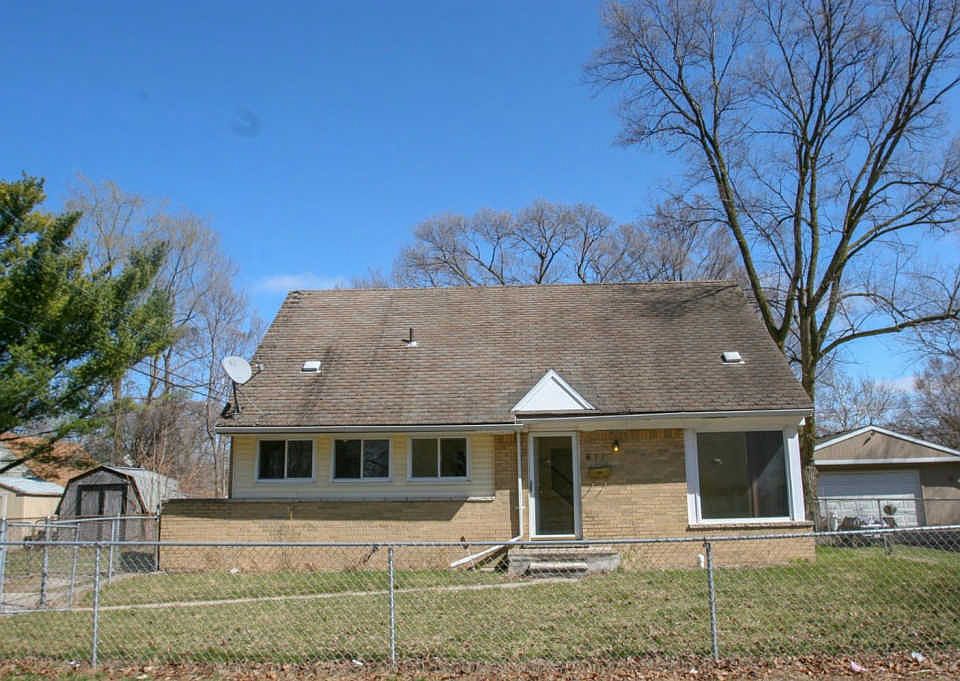 1st image of 677 Cayuga Ave