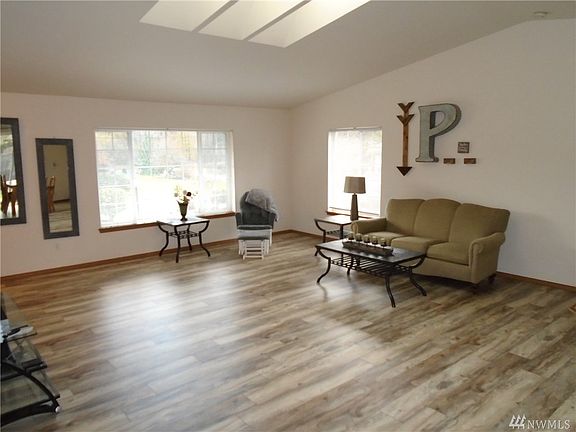 3rd image of 12705 52nd Ave E