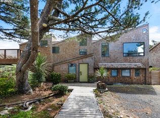 2461 S Edgewood St, Seaside, OR