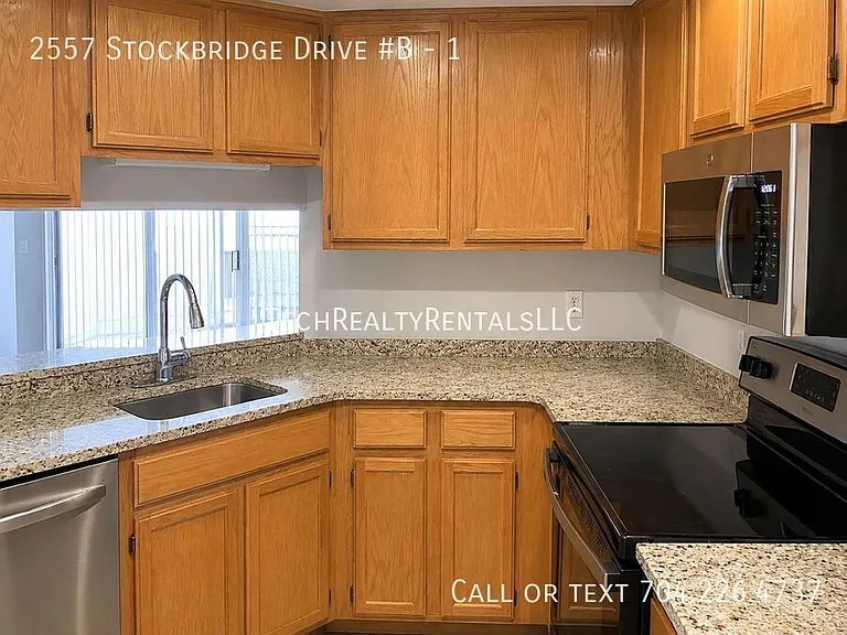 2557 Stockbridge Dr #B-1 — Photo 8
