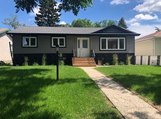 9731 149th St NW, Edmonton, AB