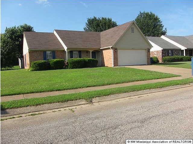 1st image of 10134 Oak Leaf Dr