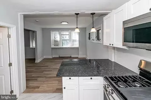 4 bed, 1696 sqft, $2,000 — Photo 3
