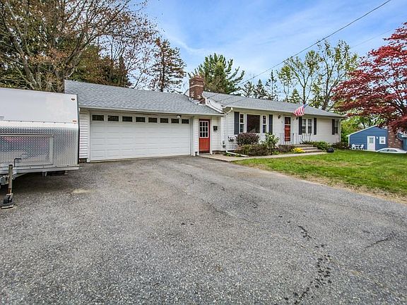 2nd image of 46 Horseshoe Dr
