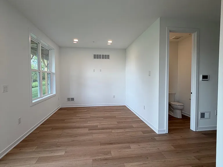 111 Brianna Ct #6 — Photo 50
