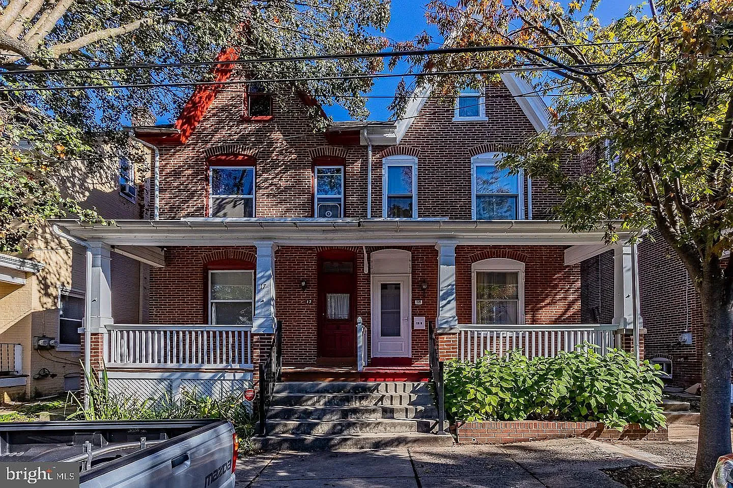 15 W 2nd St photo 1