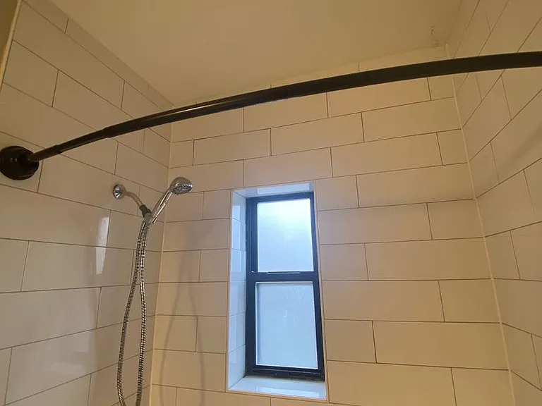 Renovated Studios, 1, & 2 bed apartments! — Photo 25