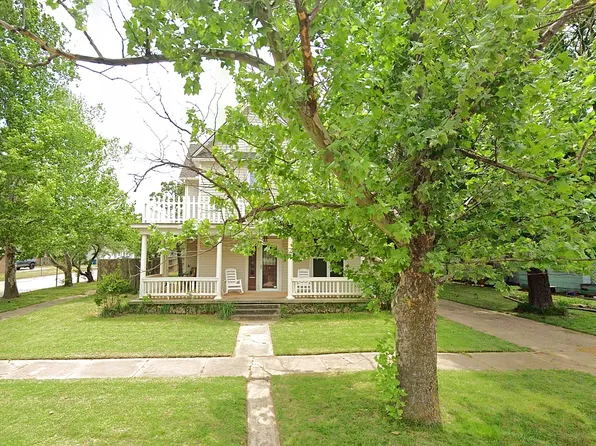 230 E Lincoln Ave, Edmond, OK
