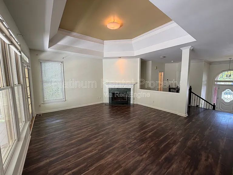 5975 Waterford Pl — Photo 9