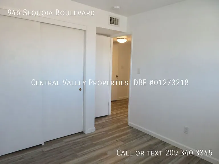 946 Sequoia Blvd — Photo 18