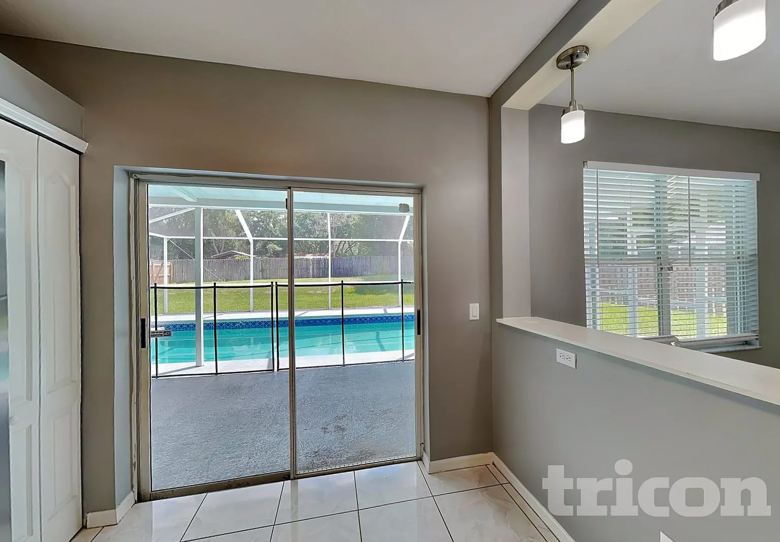 1627 Mosaic Forest Drive Seffner FL — Photo 4