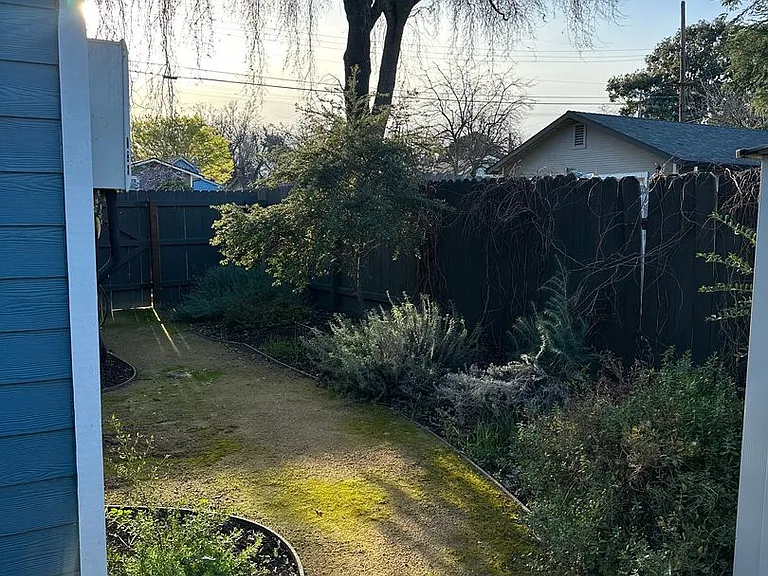 1321 Palm Ave #B — Photo 10