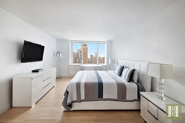 Rented by Halstead Real Estate | media 12