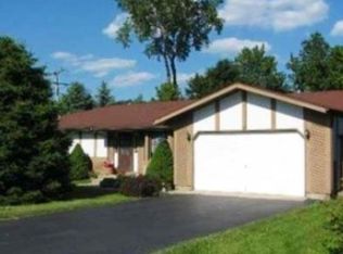 2530 Michael St, Wonder Lake, IL 60097