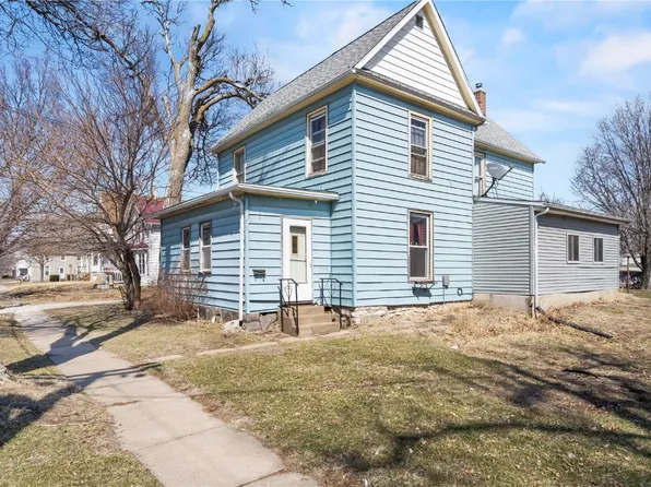 510 E 6th Ave, Vinton, IA 52349