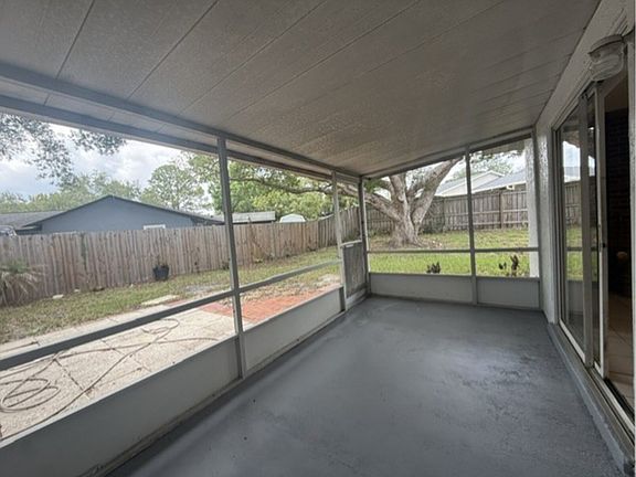 2nd image of 120 Sunset Dr