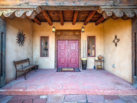 3rd image of 23 Las Tusas Rd