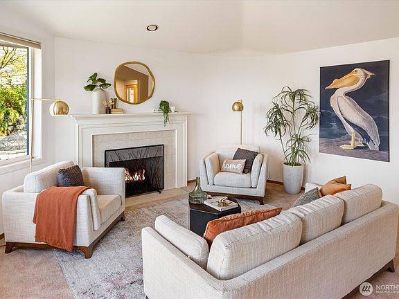 4th image of 20409 25th Avenue NW