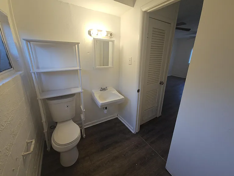 909 Ashland Ave — Photo 24