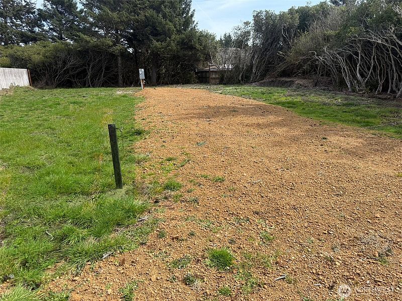 3rd image of 538 Ocean Shores Boulevard NW