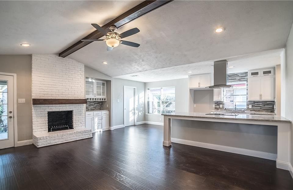 1st image of 2445 Richview Ct