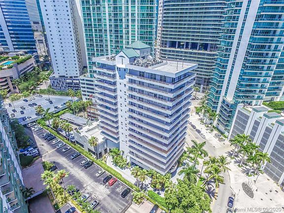 3rd image of 1402 Brickell Bay Dr APT 1001
