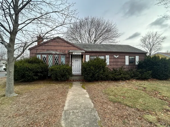 500 Pond St, Braintree, MA 02184