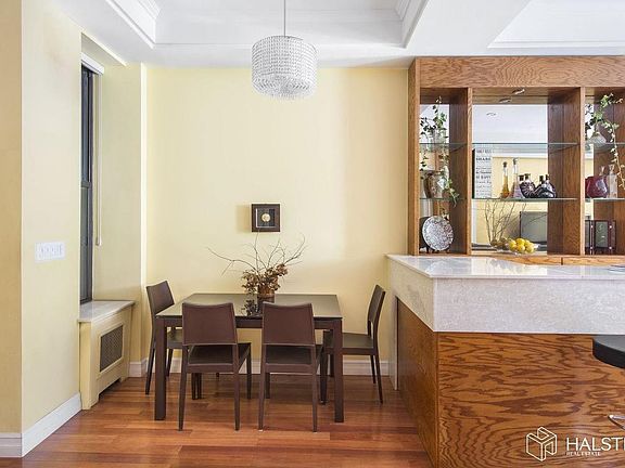 4th image of 215 W 105th St APT 1E