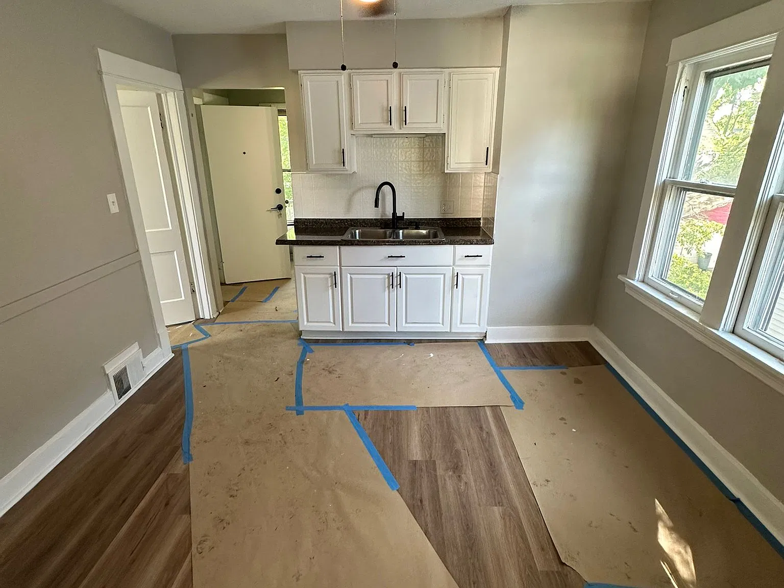 11716 Parkhill Ave — Photo 3