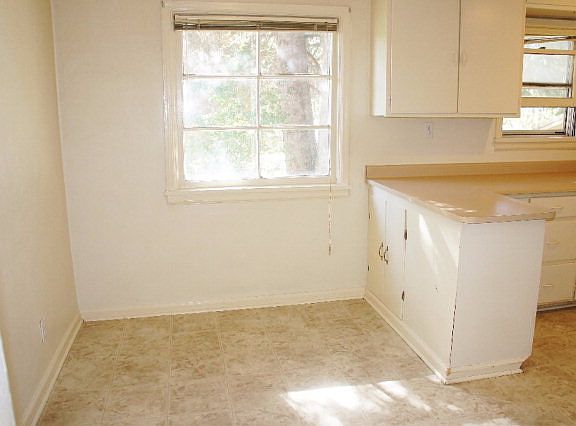 3rd image of 1399 Shipp Ave