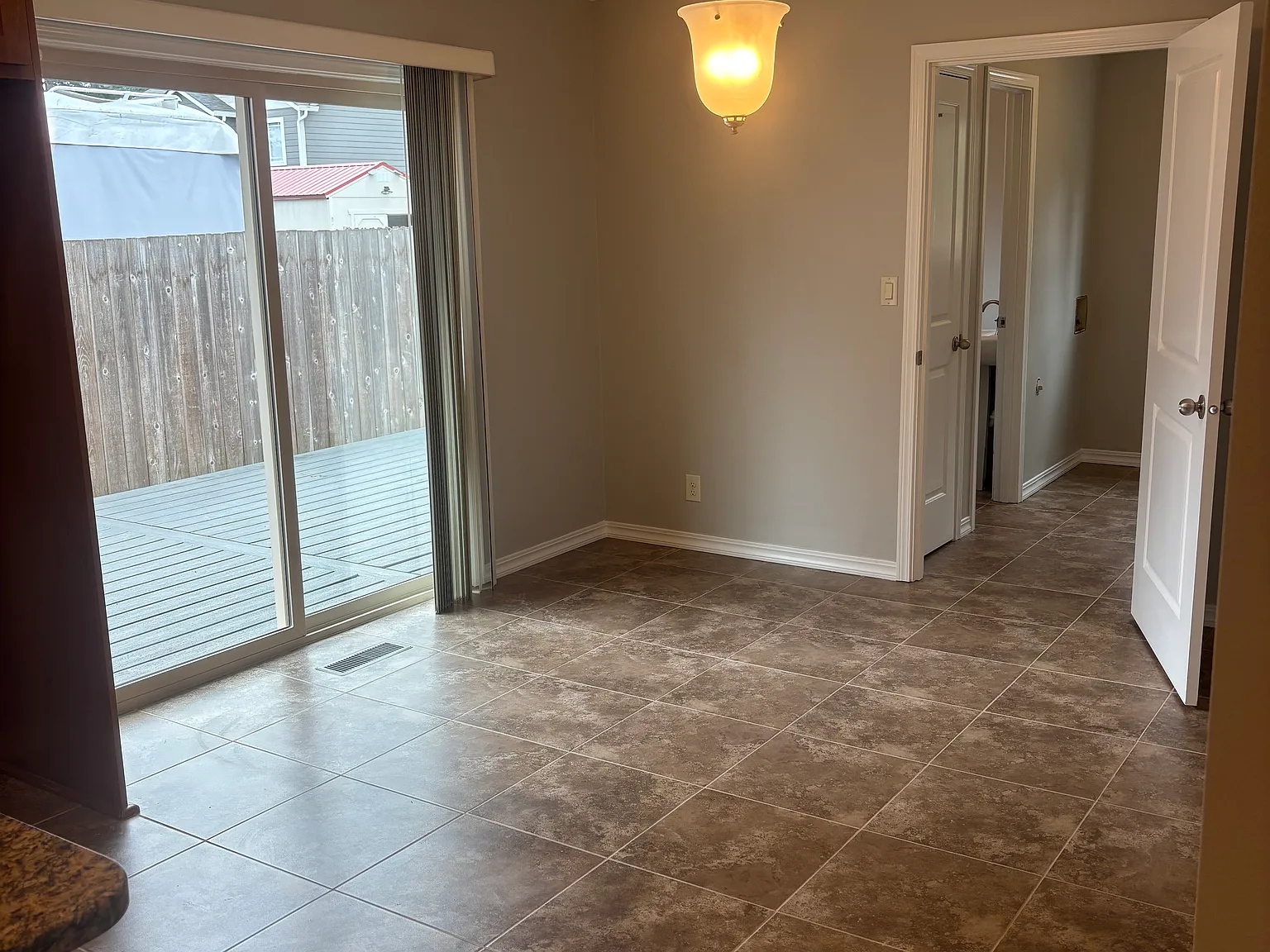 3 bed, 1436 sqft, $2,795 — Photo 4