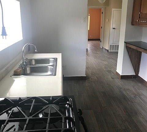 4th image of 353 Francis St