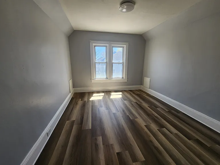 37 Herrod Ave #3 — Photo 8