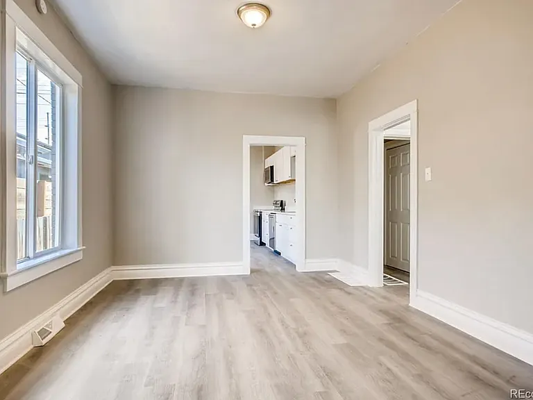 4352 Josephine St — Photo 4