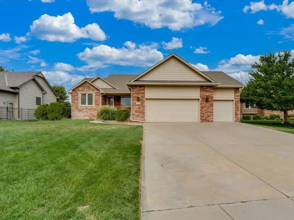 9930 W Westlakes Ct, Wichita, KS 67205