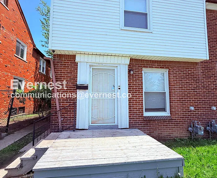 16834 Fairfield St — Photo 1