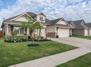 13809 Limestone Ln, Yukon, OK 73099