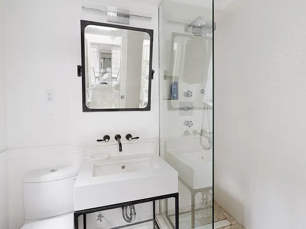 750 Park Avenue image 5 of 5