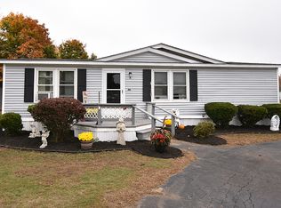 4 Lear Dr, Coventry, RI 02816