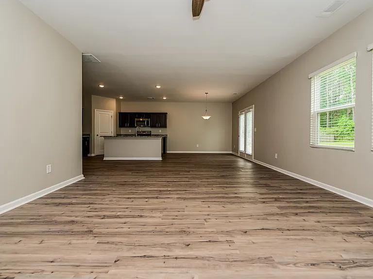 1083 Coldwater Dr — Photo 5