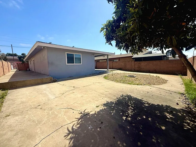 1316 Iris Ave — Photo 11