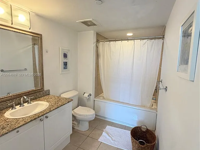 19501 W Country Club Dr #1215 — Photo 19