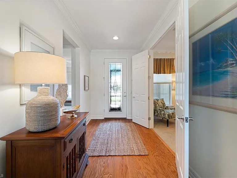 6140 Victory Dr — Photo 4