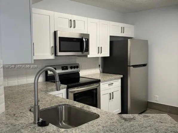 8701 Wiles Rd APT 103, Pompano Beach, FL 33067