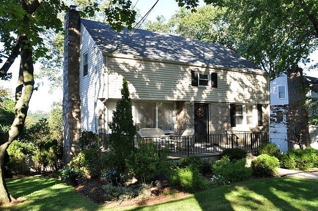1st image of 65 Hayward St