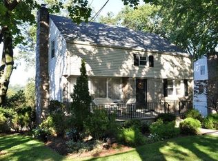 65 Hayward St, Yonkers, NY 10704