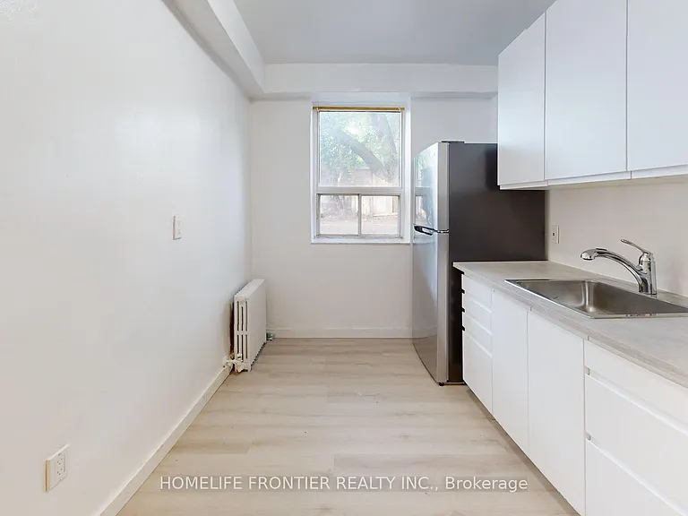 1110 Weston Rd #2 — Photo 5